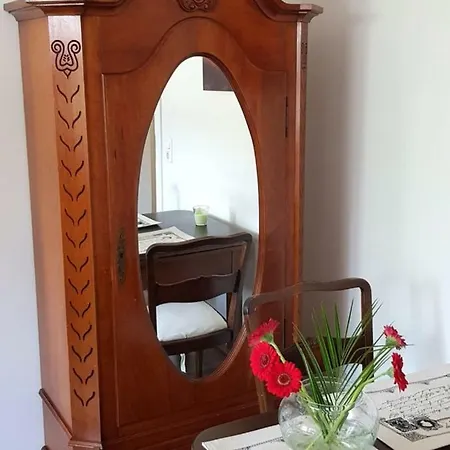 Ferienwohnung Elbhangblick - Fur 2 Personen Apartment Dresden